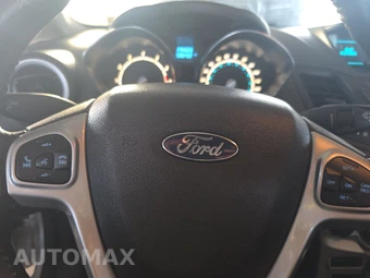 2014 Ford Fiesta SE Sedan – miniatura 10