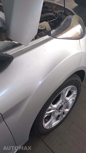 2014 Ford Fiesta SE Sedan – miniatura 25
