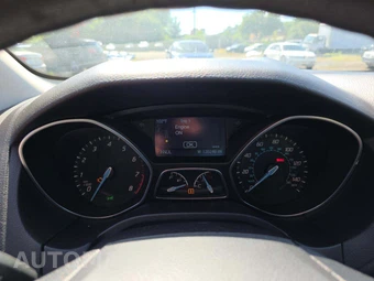 2014 Ford Focus S Sedan - miniatura 9