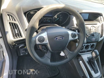 2014 Ford Focus SE Hatchback – miniatura 10