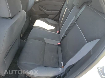 2014 Ford Focus SE Hatchback – miniatura 13