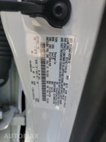 2014 Ford Focus SE Hatchback – miniatura 14