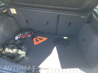 2014 Ford Focus SE Hatchback – miniatura 16