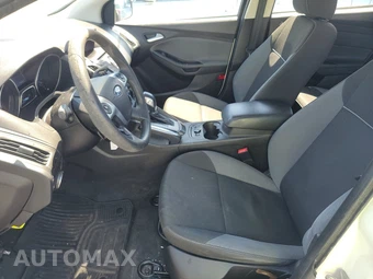 2014 Ford Focus SE Hatchback – miniatura 7