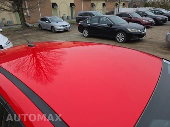 2014 Ford Focus SE Hatchback – miniatura 12