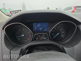 2014 Ford Focus SE Hatchback – miniatura 15