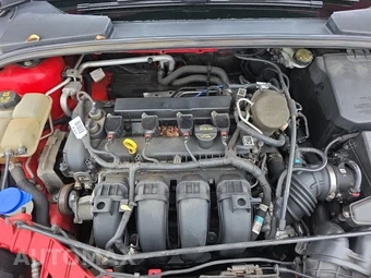 2014 Ford Focus SE Hatchback – miniatura 18