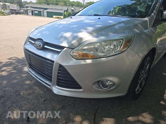 2014 Ford Focus SE Hatchback – miniatura 18