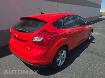 2014 Ford Focus SE Hatchback – miniatura 3