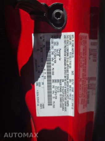 2014 Ford Focus SE Hatchback – miniatura 5