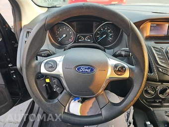 2014 Ford Focus SE Hatchback - miniatura 10