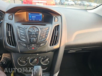 2014 Ford Focus SE Hatchback - miniatura 11