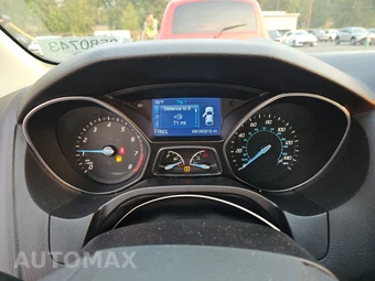 2014 Ford Focus SE Hatchback - miniatura 12