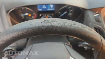 2014 Ford Focus SE Hatchback - miniatura 23