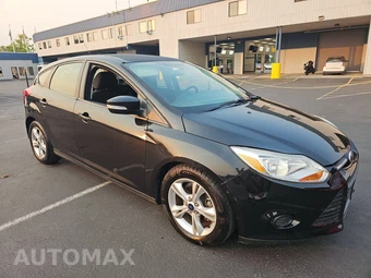 2014 Ford Focus SE Hatchback - miniatura 3