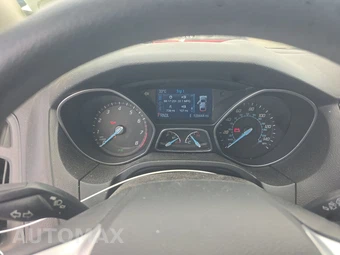 2014 Ford Focus SE Hatchback – miniatura 12