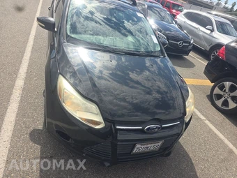 2014 Ford Focus SE Hatchback – miniatura 2