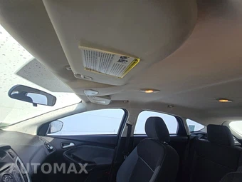 2014 Ford Focus SE Hatchback – miniatura 18