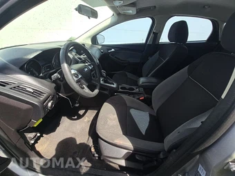 2014 Ford Focus SE Hatchback – miniatura 7