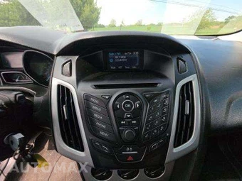 2014 Ford Focus SE Hatchback – miniatura 10