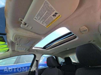 2014 Ford Focus SE Hatchback – miniatura 11