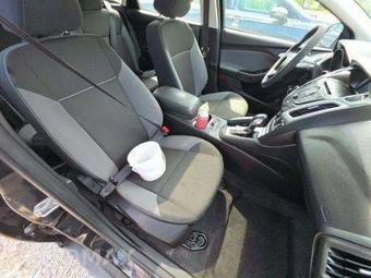 2014 Ford Focus SE Hatchback – miniatura 18