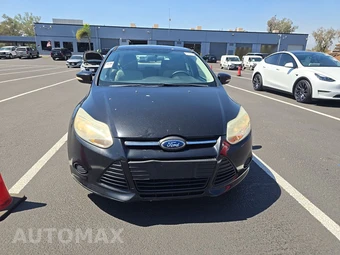 2014 Ford Focus SE Hatchback - miniatura 2