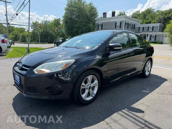 2014 Ford Focus SE Sedan – miniatura 3