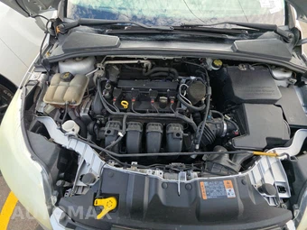 2014 Ford Focus SE Sedan – miniatura 15