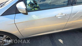 2014 Ford Focus SE Sedan – miniatura 28