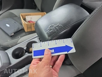 2014 Ford Focus SE Sedan – miniatura 20