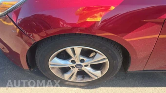 2014 Ford Focus SE Sedan – miniatura 20