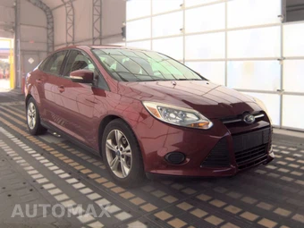2014 Ford Focus SE Sedan – miniatura 3