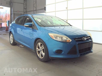 2014 Ford Focus SE Sedan – miniatura 3