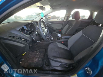 2014 Ford Focus SE Sedan – miniatura 7