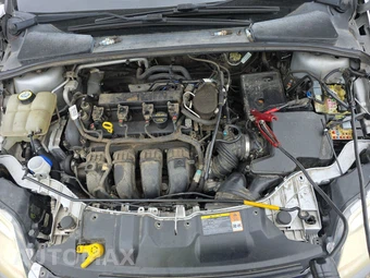 2014 Ford Focus SE Sedan – miniatura 16