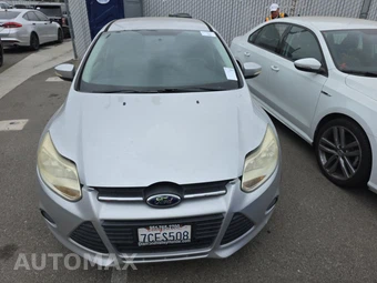 2014 Ford Focus SE Sedan – miniatura 2
