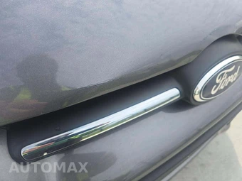 2014 Ford Focus SE Sedan – miniatura 18