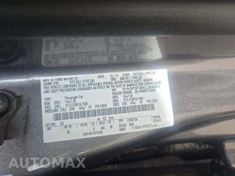 2014 Ford Focus SE Sedan – miniatura 2