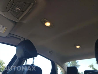2014 Ford Focus SE Sedan - miniatura 11