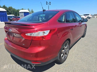 2014 Ford Focus SE Sedan - miniatura 3