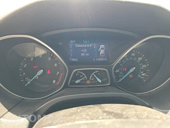 2014 Ford Focus SE Sedan – miniatura 12