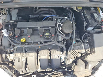 2014 Ford Focus SE Sedan – miniatura 15
