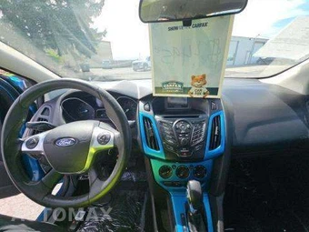2014 Ford Focus SE Sedan - miniatura 10