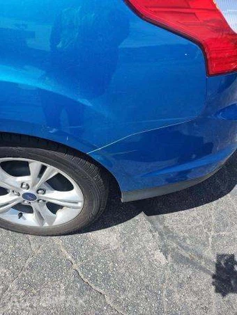2014 Ford Focus SE Sedan - miniatura 24