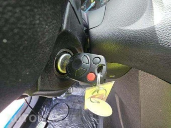 2014 Ford Focus SE Sedan - miniatura 8