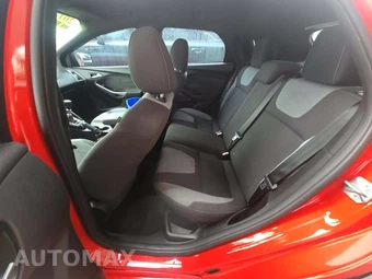 2014 Ford Focus ST Hatchback - miniatura 13