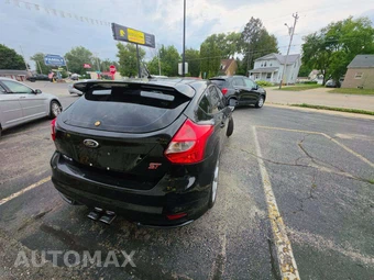 2014 Ford Focus ST Hatchback - miniatura 3