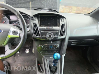 2014 Ford Focus ST Hatchback - miniatura 10