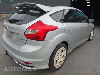 2014 Ford Focus ST Hatchback - miniatura 3